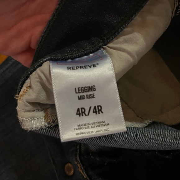 Express Mid-Rise Skinny Jean - Picture 3 of 5